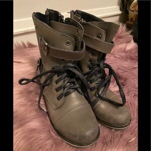 Dolce Vita boots size 8.5